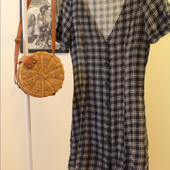 Short squared dress - Picture 2 of 2